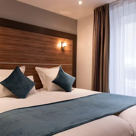 Hotel Apolonia Paris Montmartre; Sure Hotel Collection By Best Western-3